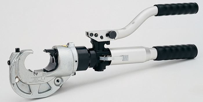 Product image for Greenlee HK1230 20-3/8 Inch 12 Ton 8 AWG to 750 MCM Copper Rotatable Head Manual Hydraulic Crimping Tool