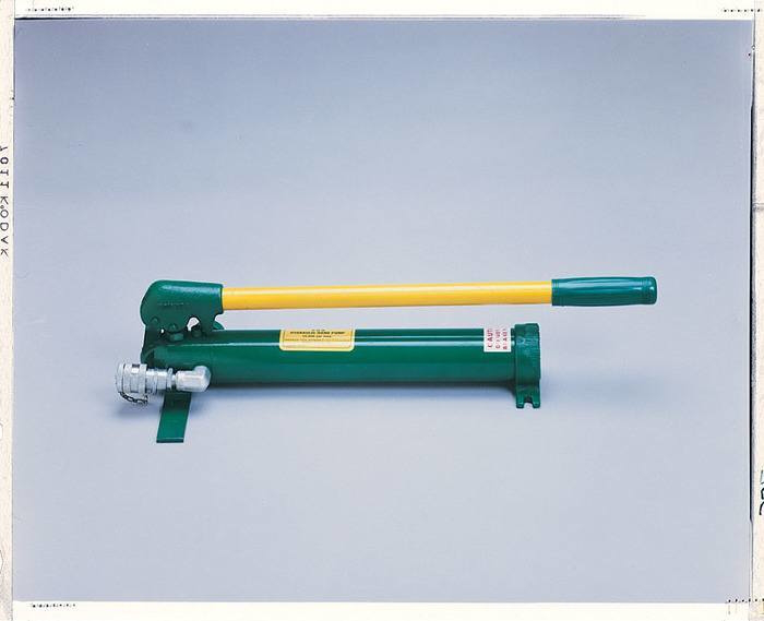 Product image for Greenlee 755 25-1/2 x 7 x 6" Steel Hydraulic Hand Pump