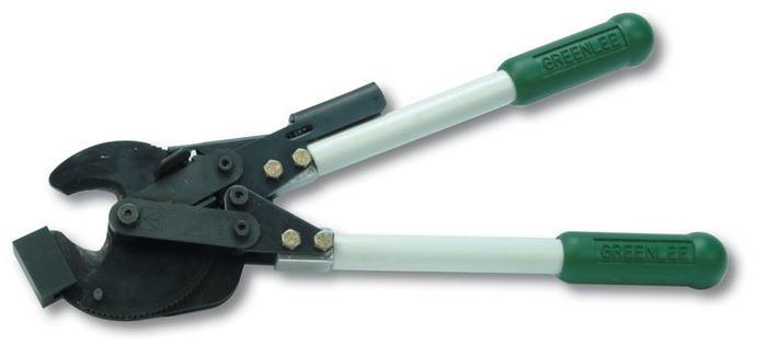 Product image for Greenlee 776 20" 636 MCM ACSR Ratchet Cable Cutter