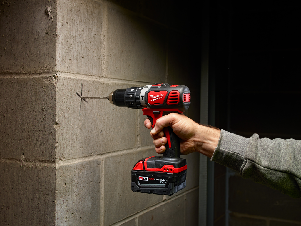 Milwaukee 269624 M18™ Cordless LithiumIon 4Tool Combo Kit 1/2" Hammer/Drill, SAWZALL, 1/4