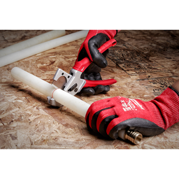 Milwaukee 1 In. Plastic Tubing Cutter