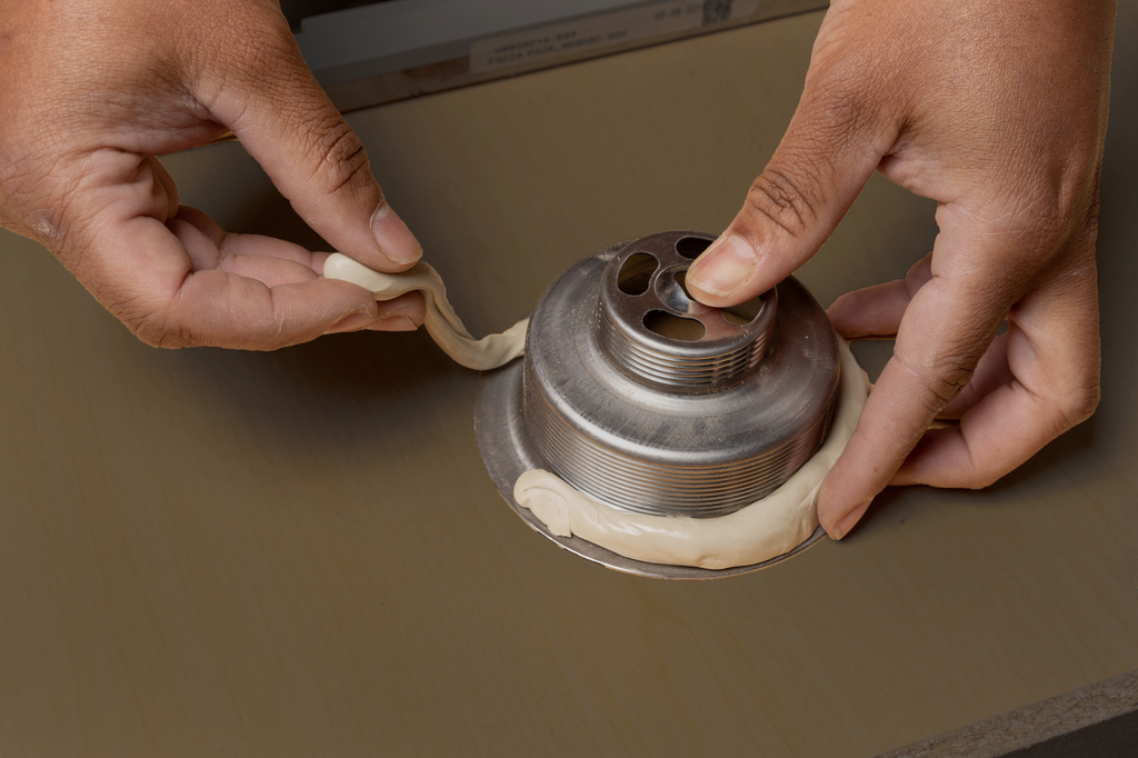 Hercules® 14 oz. Sta Put® Ultra Plumbers Putty
